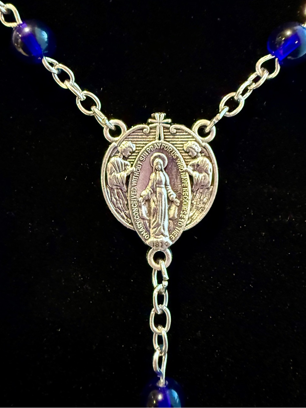 Deep Blue Adoration of the Blessed Virgin Mary Prayer Rosary - Picture 3 of 4